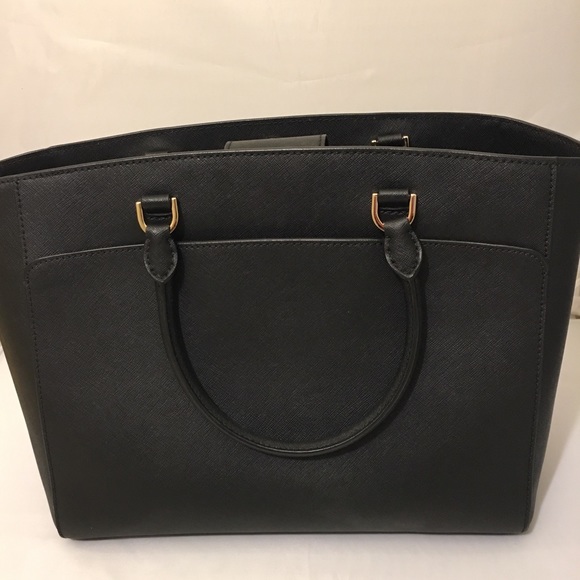 ❤️SOLD❤️Michael Kors tote - Picture 6 of 6